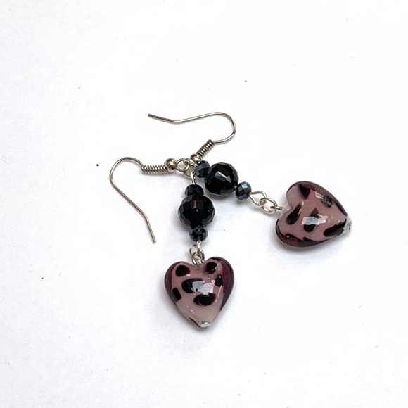 Leopard Heart Handcrafted Earrings - Picture 2 of 3